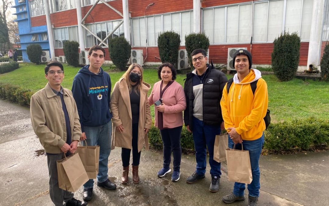 Diaconisas de la Iglesia UNACH, visitaron a alumnos del internado de Varones de la Universidad Adventista de Chile
